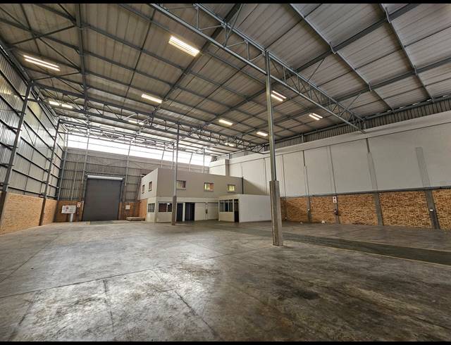 1,166M² WAREHOUSE TO LET IN LINBRO PARK